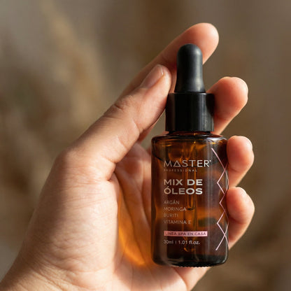 MIX DE ÓLEOS ARGÁN, MORINGA, BURITÍ, VITAMINA E 30mL